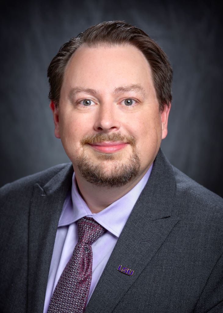 Headshot of Edward Benoit