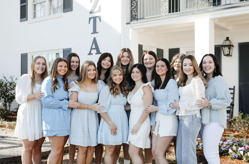 zetas in front of sorority house